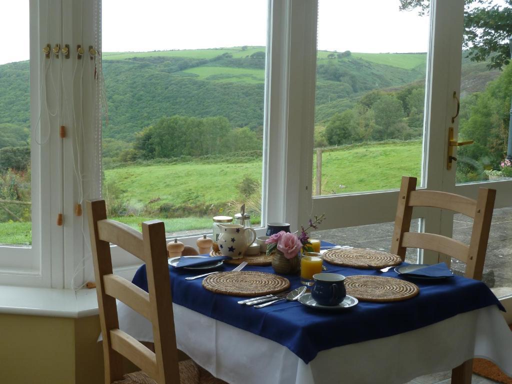 Bed and Breakfast Wilsham Farm Линтон Экстерьер фото