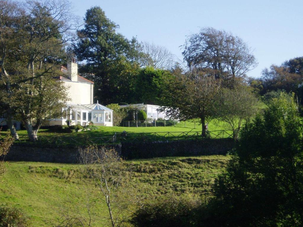 Bed and Breakfast Wilsham Farm Линтон Экстерьер фото